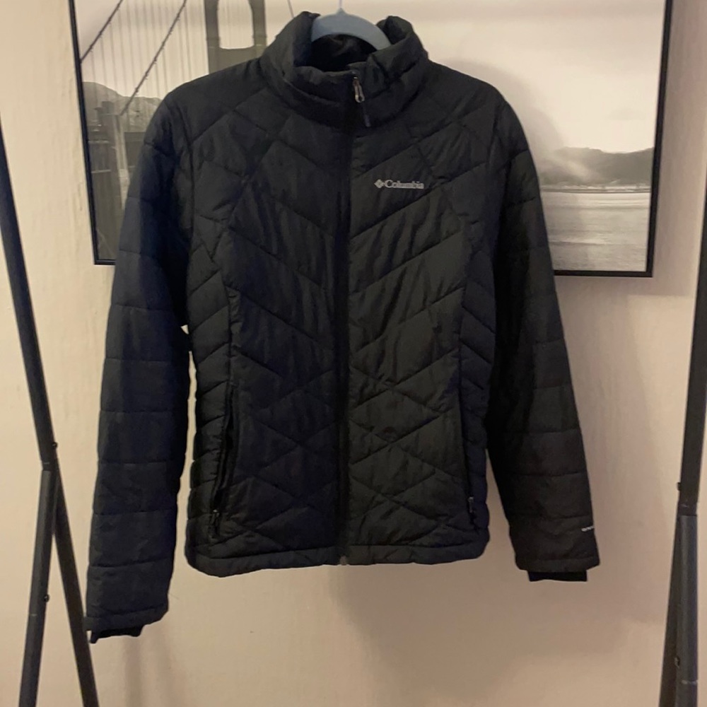 Lightweight, very warm Columbia puffy jacket